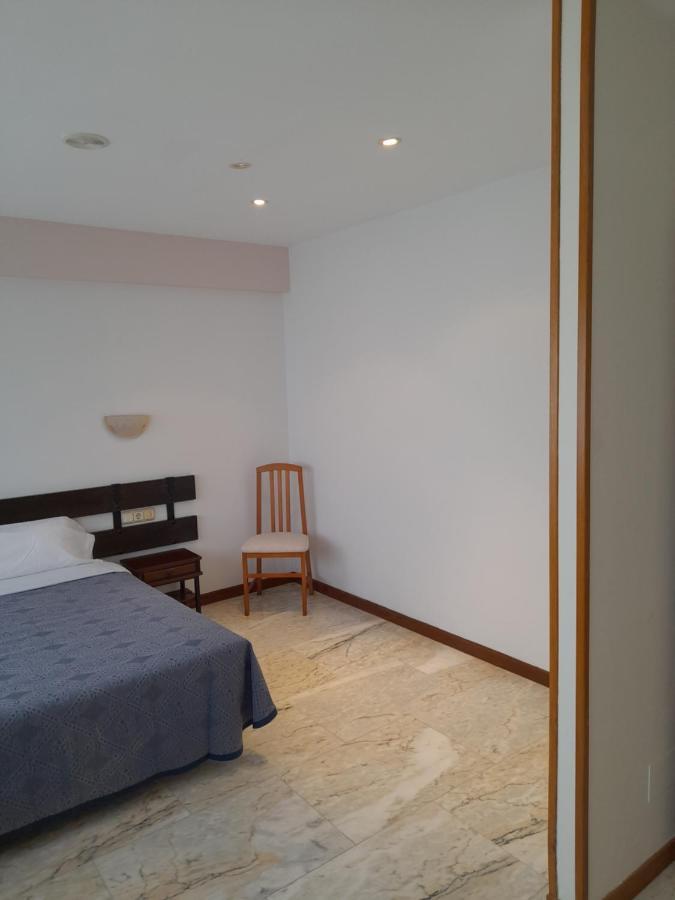 Hotel Os Carballos Сигуэйро Экстерьер фото